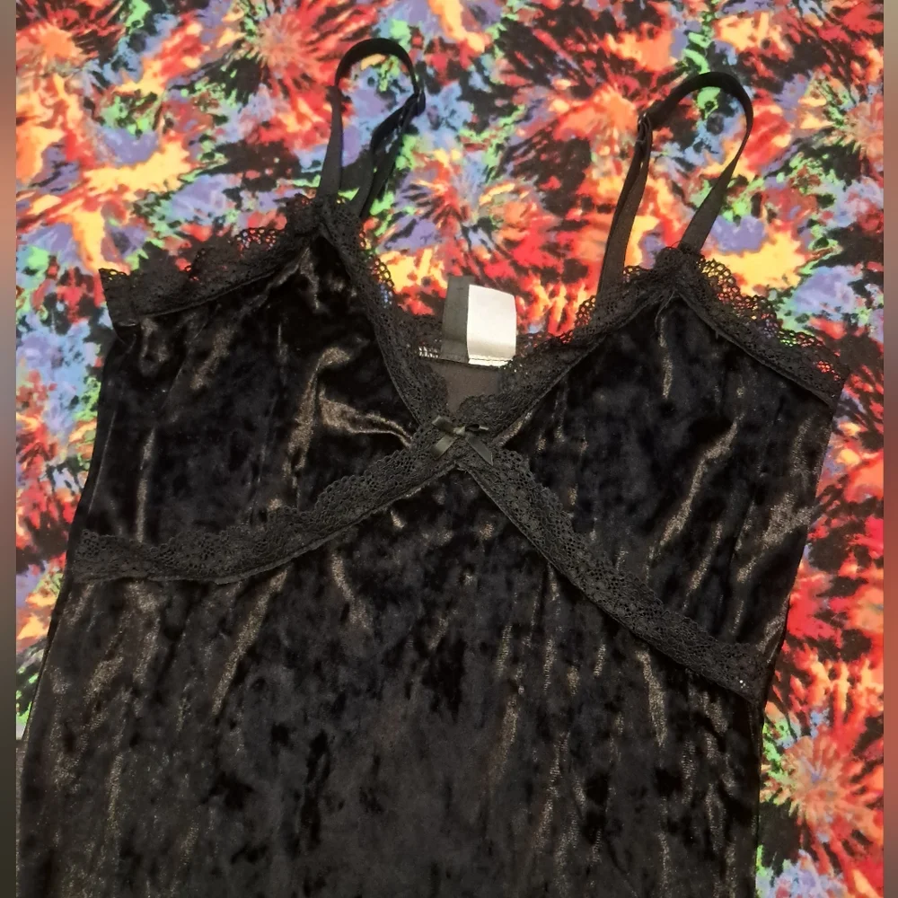 Divided Black Velvet Dress - Picture 2 of 3